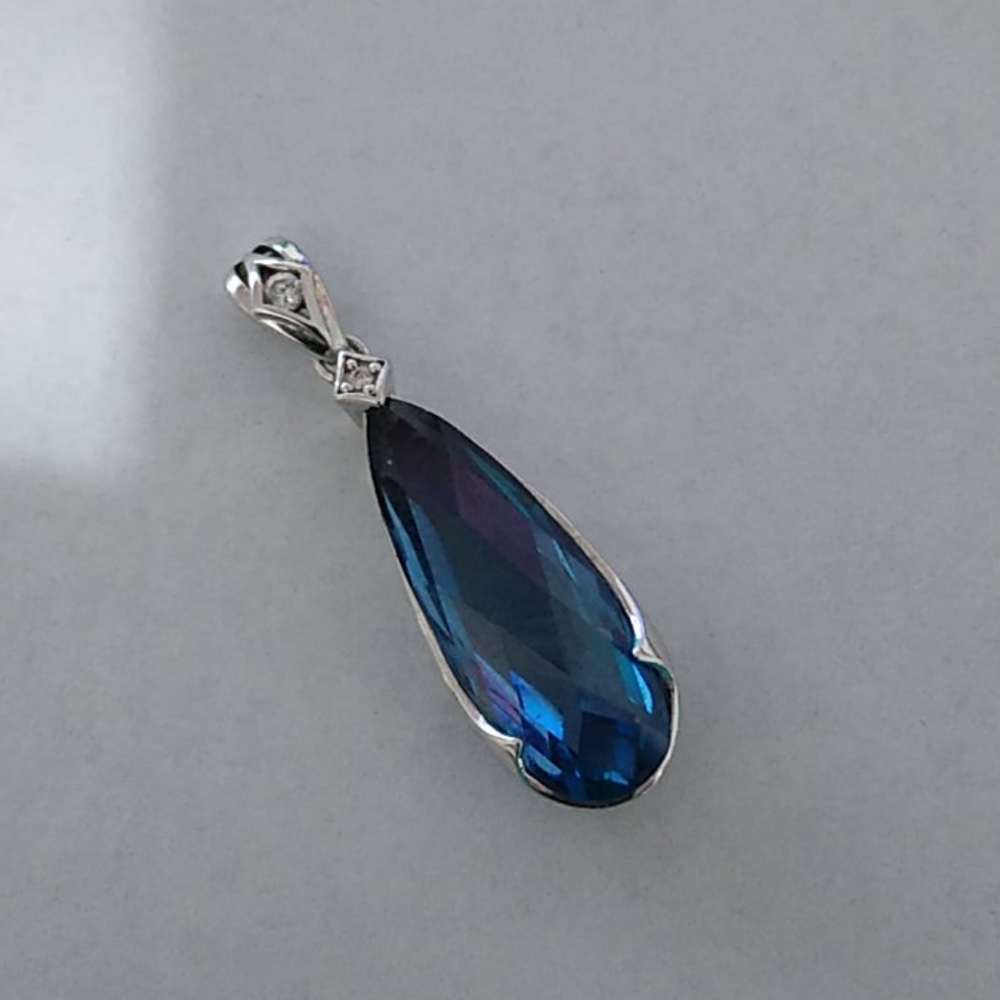 Tacori London Blue Topaz Pendant